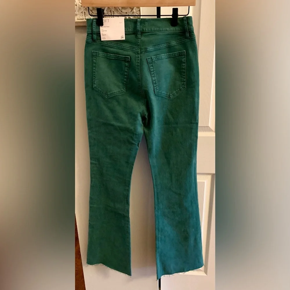 Loft Women's Petite Fresh Cut High Rise Slim Flare Jeans NWT - 26/2 Petite